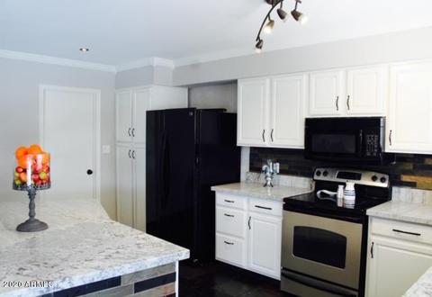 2901 W Woodridge Dr, Phoenix, AZ 85053 photo 9