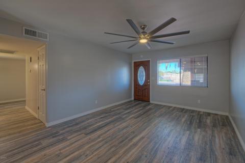 2601 E Michelle Dr, Phoenix, AZ 85032 photo 2