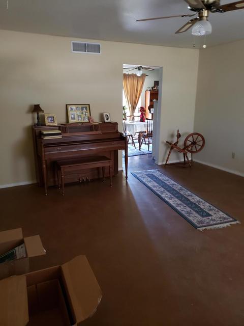 3901 E Shangri La Rd, Phoenix, AZ 85028 photo 4