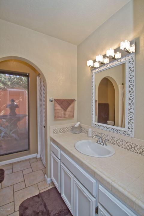 812 E Beck Ln, Phoenix, AZ 85022 photo 17