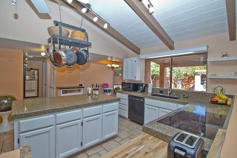 812 E Beck Ln, Phoenix, AZ 85022 photo 7