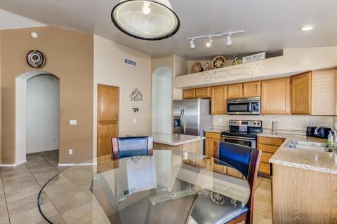 2335 S Peppertree Dr, Gilbert, AZ 85295 photo 5