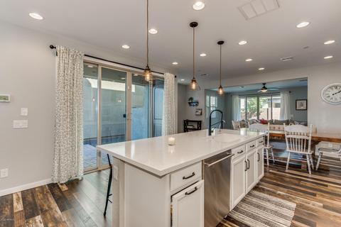 1953 S Wallrade Ln, Gilbert, AZ 85295 photo 4