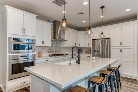 1953 S Wallrade Ln, Gilbert, AZ 85295 photo 2