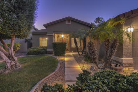 1284 S Burk St, Gilbert, AZ 85296 photo 2