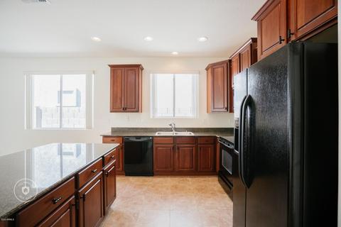 10369 E Aster Ln, Florence, AZ 85132 photo 2