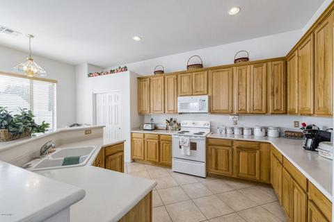 9325 E Princess Dr, Mesa, AZ 85207 photo 4