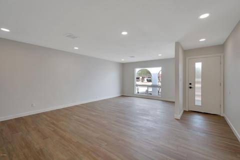 3749 E Cholla St, Phoenix, AZ 85028 photo 5