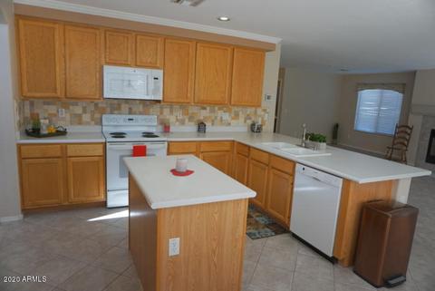 1023 S Roca St, Gilbert, AZ 85296 photo 10