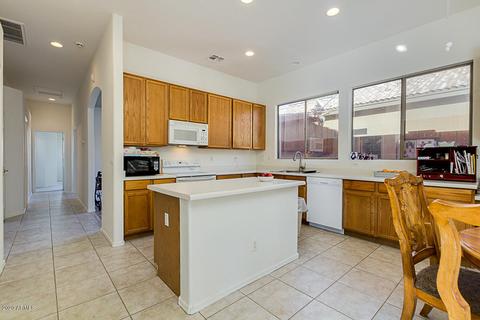 579 E Orchid Ln, Gilbert, AZ 85296 photo 17
