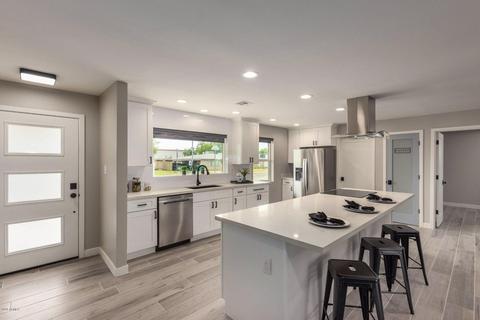 902 E Palmaire Ave, Phoenix, AZ 85020 photo 4