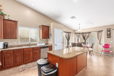 5604 S 29th Ln, Phoenix, AZ 85041 photo 10