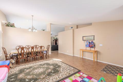 5604 S 29th Ln, Phoenix, AZ 85041 photo 6