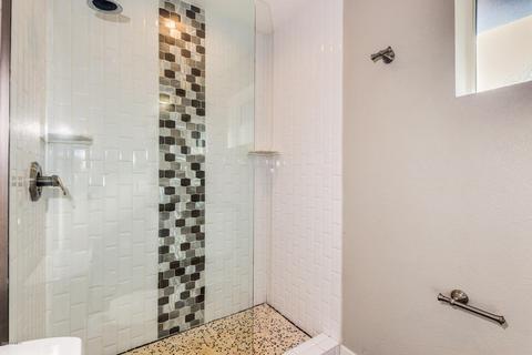 1512 E Tuckey Ln, Phoenix, AZ 85014 photo 24