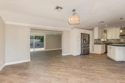 1512 E Tuckey Ln, Phoenix, AZ 85014 photo 8