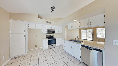 1050 S Buchanan St, Gilbert, AZ 85233 photo 5