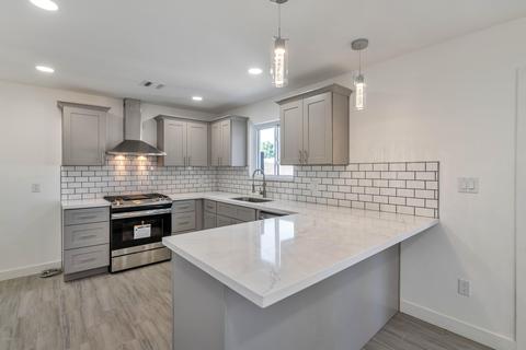 734 E Fordham Dr, Tempe, AZ 85283 photo 9