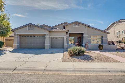 685 E Julian Dr, Gilbert, AZ 85295 photo 1