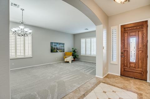 685 E Julian Dr, Gilbert, AZ 85295 photo 3