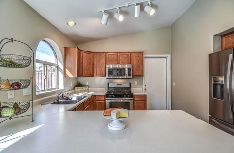 693 E Devon Dr, Gilbert, AZ 85296 photo 8