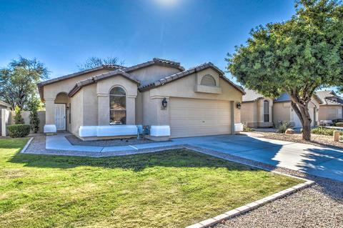693 E Devon Dr, Gilbert, AZ 85296 photo 1