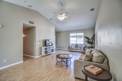 693 E Devon Dr, Gilbert, AZ 85296 photo 6