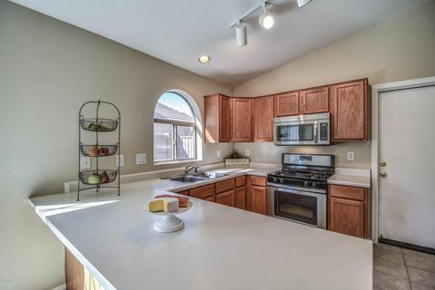 693 E Devon Dr, Gilbert, AZ 85296 photo 10