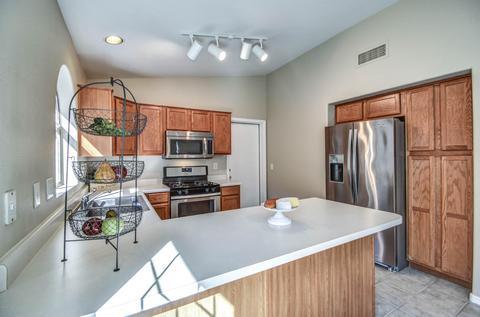 693 E Devon Dr, Gilbert, AZ 85296 photo 9