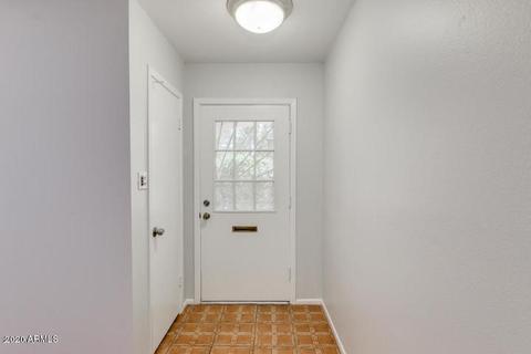 314 E Pebble Beach Dr, Tempe, AZ 85282 photo 5