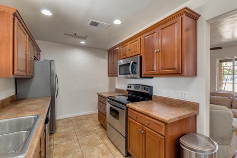 3135 E Mulberry Dr, Phoenix, AZ 85016 photo 11