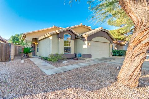 1469 E Comstock Dr, Gilbert, AZ 85296 photo 1