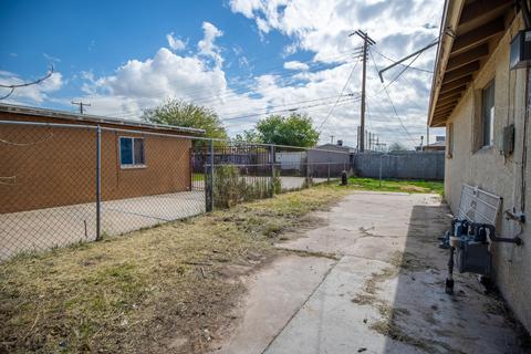 3429 N 64th Dr, Phoenix, AZ 85033 photo 12