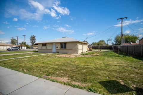 3429 N 64th Dr, Phoenix, AZ 85033 photo 2