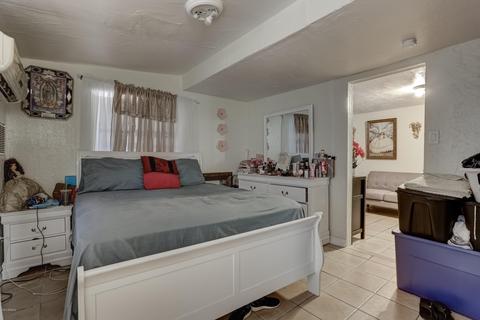 1805 E Oak St, Phoenix, AZ 85006 photo 12
