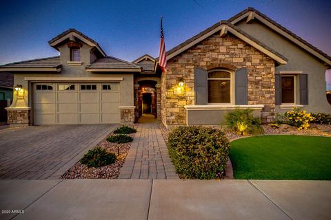 4520 E Jones St, Gilbert, AZ 85295 photo 2