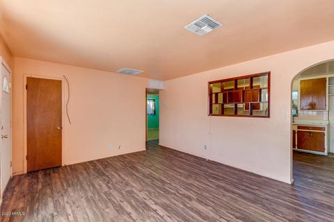 1822 E Lynne Ln, Phoenix, AZ 85042 photo 2