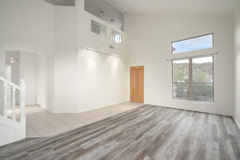 9361 E Laurel Cir, Mesa, AZ 85207 photo 2