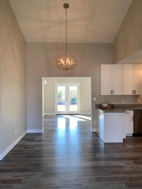831 E Piute Ave, Phoenix, AZ 85024 photo 2