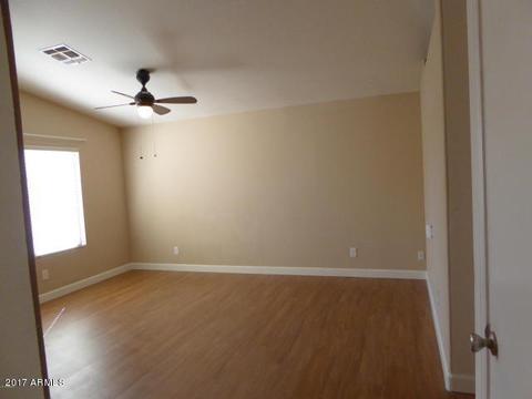 1712 E Robin Ln, Gilbert, AZ 85296 photo 5