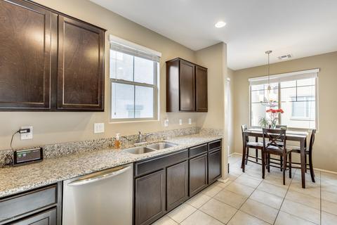 2011 N 77th Dr, Phoenix, AZ 85035 photo 12