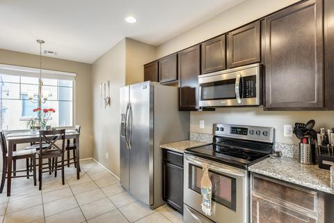 2011 N 77th Dr, Phoenix, AZ 85035 photo 11
