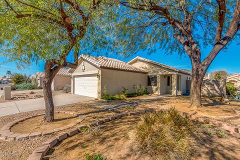 2146 E Robin Ln, Phoenix, AZ 85024 photo 2