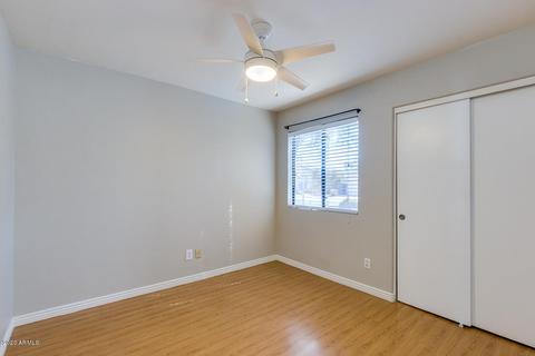 2146 E Robin Ln, Phoenix, AZ 85024 photo 9
