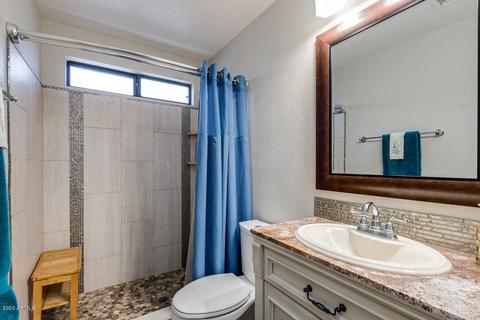 2146 E Robin Ln, Phoenix, AZ 85024 photo 11