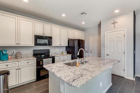 3621 E Taylor Ln, Gilbert, AZ 85295 photo 13