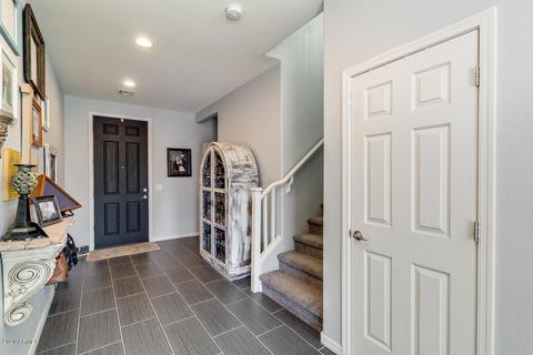 3621 E Taylor Ln, Gilbert, AZ 85295 photo 4
