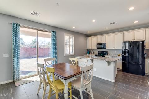 3621 E Taylor Ln, Gilbert, AZ 85295 photo 10
