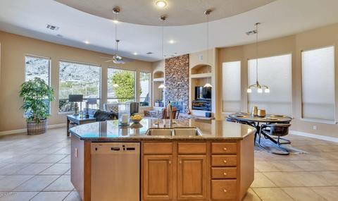 410 E Desert Wind Dr, Phoenix, AZ 85048 photo 9