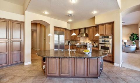 410 E Desert Wind Dr, Phoenix, AZ 85048 photo 10