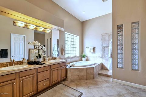 410 E Desert Wind Dr, Phoenix, AZ 85048 photo 18